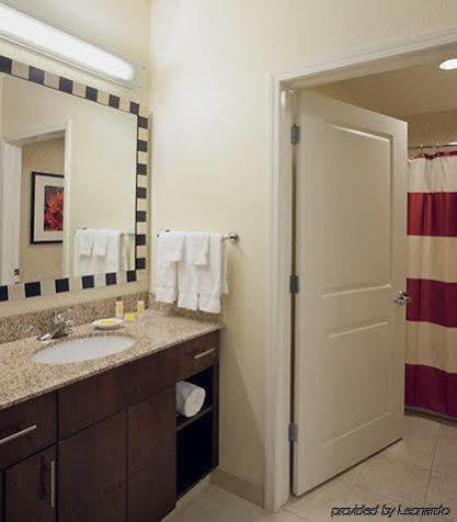 Residence Inn Kansas City Airport Екстериор снимка